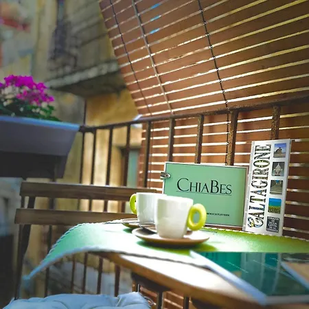 Chiabes 아파트 칼타기론